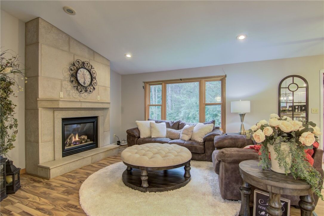 Property Photo:  1021 N Trails End St Avenue  WI 54819 