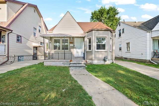 7910 Orchard Avenue  Dearborn MI 48126 photo
