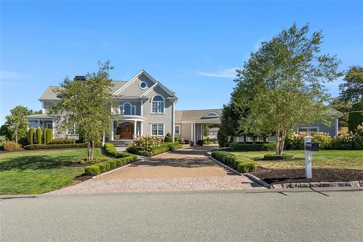 95 Devin Drive  Portsmouth RI 02871 photo