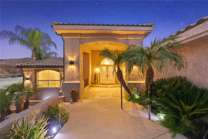 22001 Loch Lomond Drive  Canyon Lake CA 92587 photo