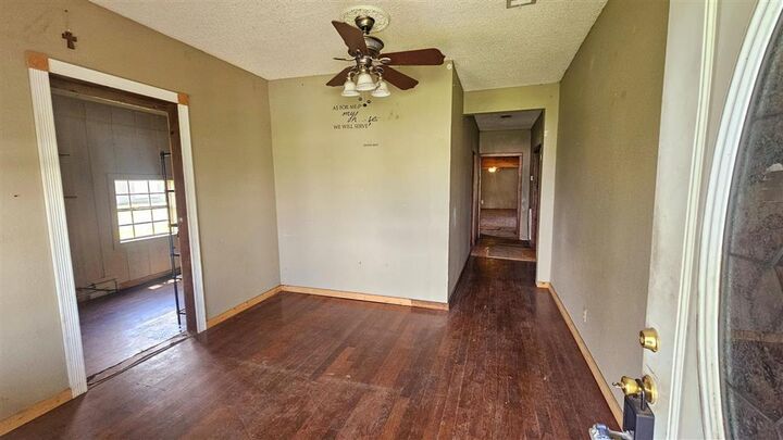 Property Photo: 1501 Rose Street LA 70634