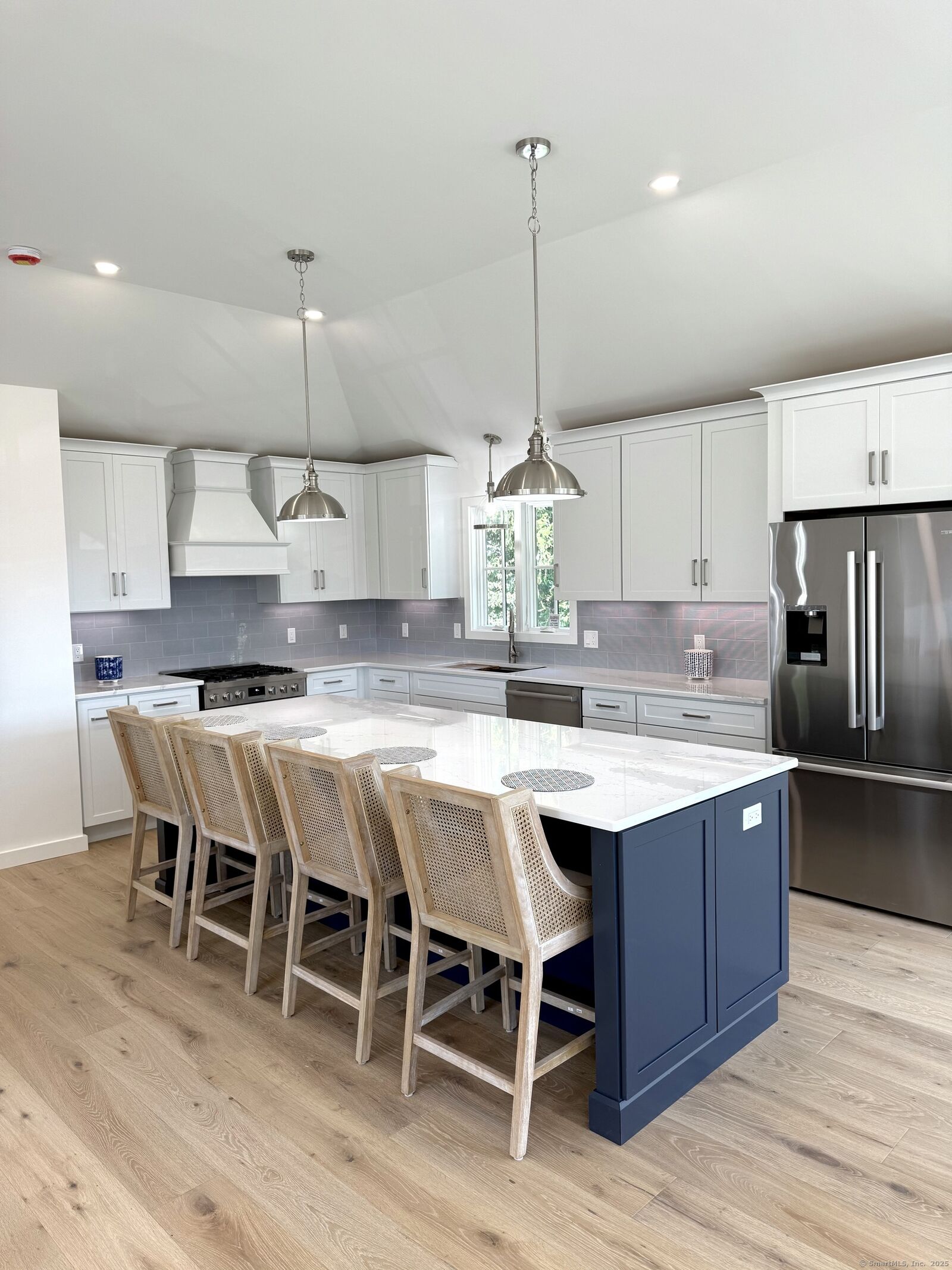 Property Photo:  15 Highland Terrace  CT 06443 