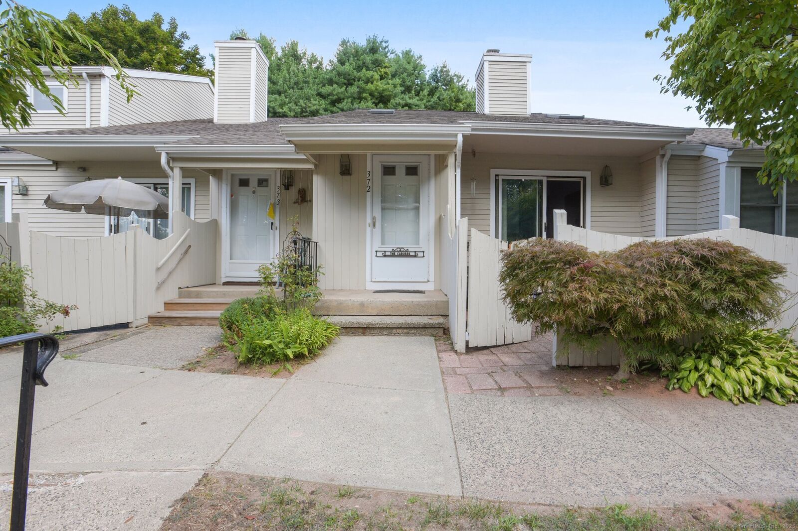 Property Photo: 372 Lakeview Drive 372 CT 06489