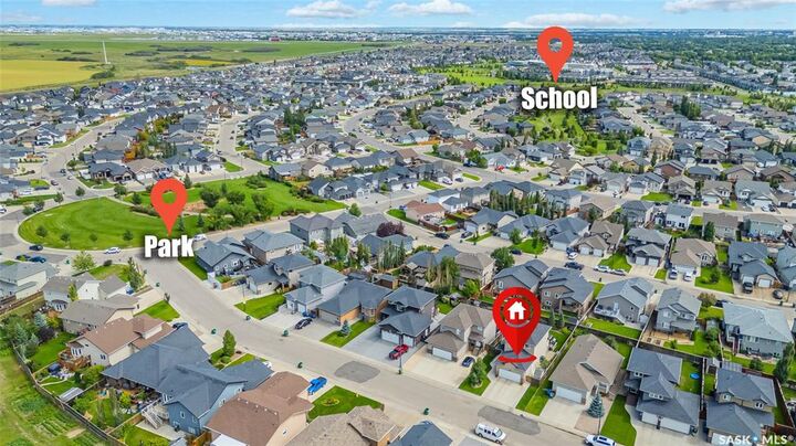 Property Photo: 250 McCallum Way SK S7R 0H7