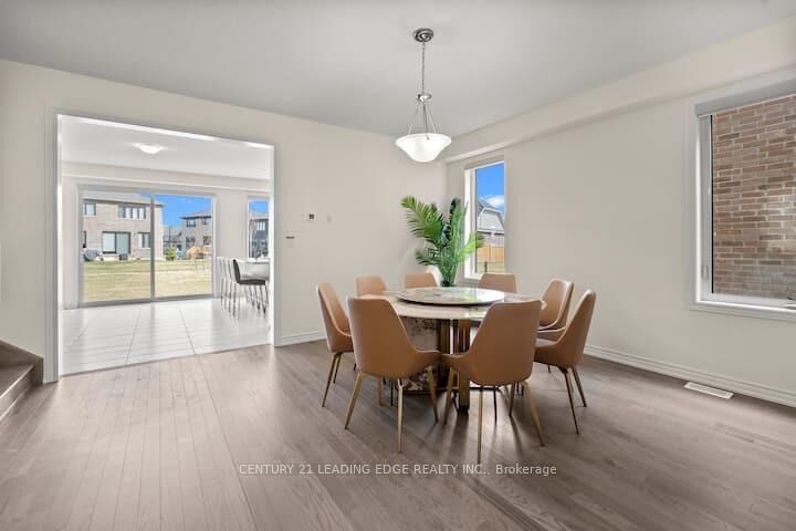 Property Photo:  165 Rosanne Circle  ON L9Z 0N1