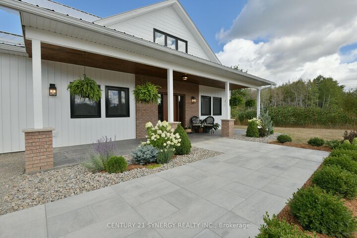 Property Photo: 592 Patterson Road ON K0J 1K0