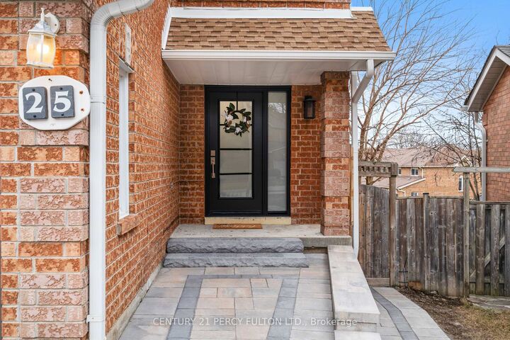 Photo de la propriété: 25 Heaver Drive ON L1N 9K4