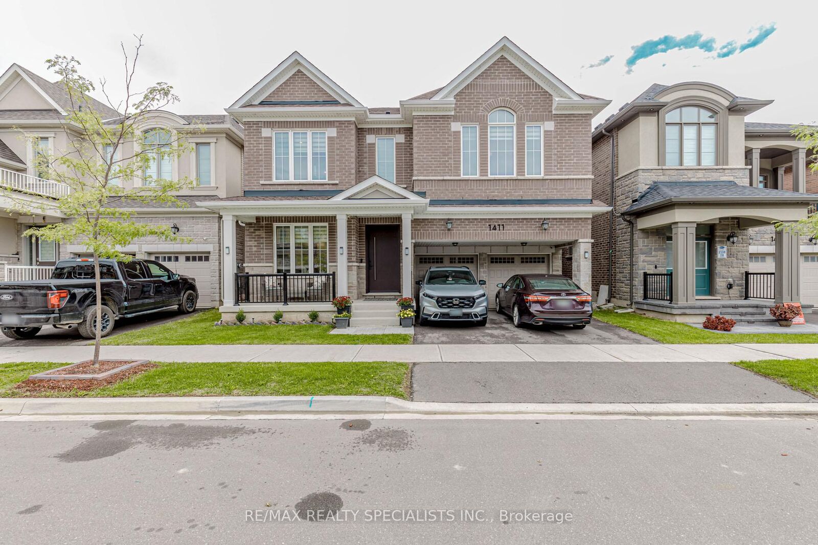 Photo de la propriété: 1411 Lobelia Crescent ON L9E 1X1