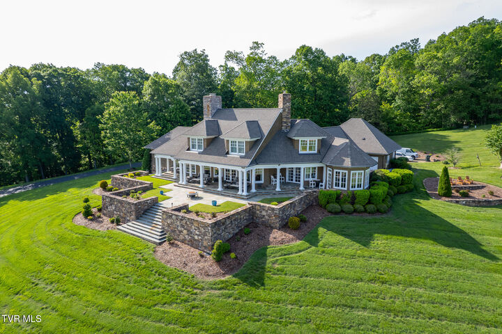 Property Photo: 19 Summerhill Lane TN 37745