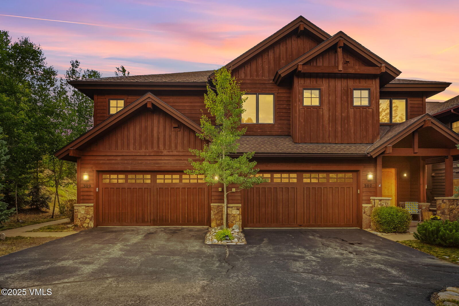 Property Photo: 309 S 6th Avenue #1 CO 80443
