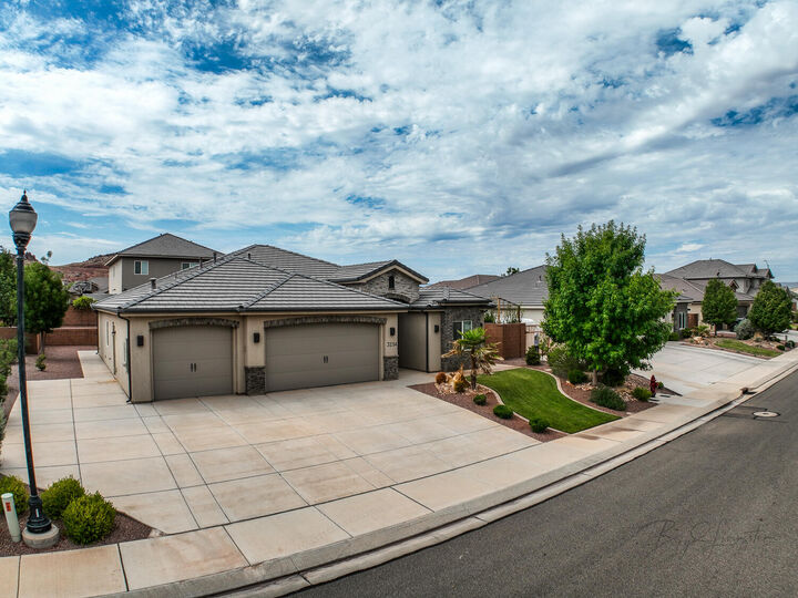 Property Photo: 3254 E 3140 S UT 84790