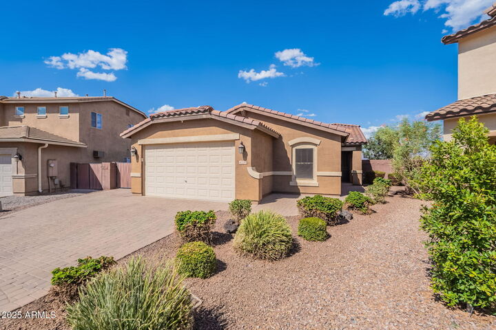 Property Photo:  42247 N Tulip Tree Street  AZ 85140 