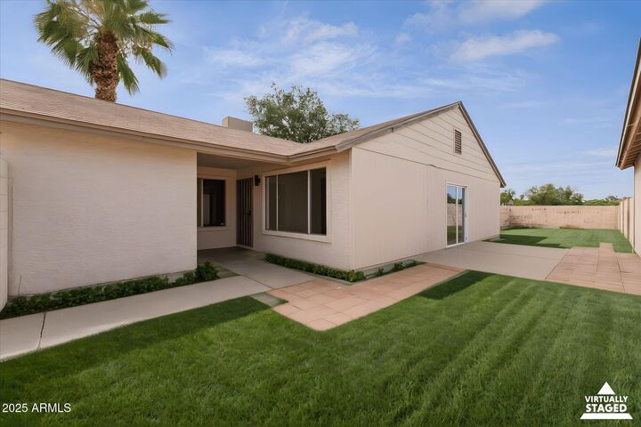 Property Photo: 4335 E Contessa Street AZ 85205