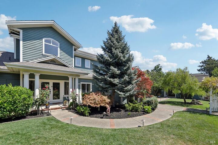 Property Photo:  161 E D Street  CA 94510 