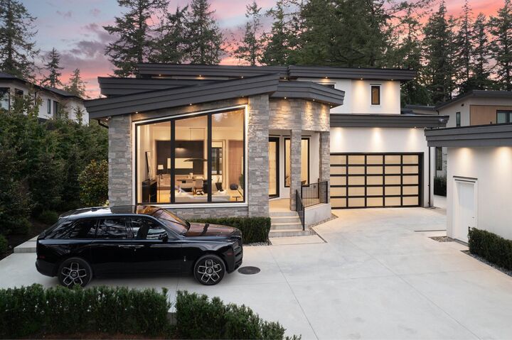 Property Photo: 2565 141 Street BC V4P 2E5