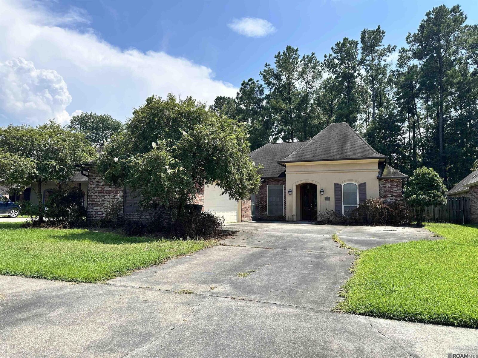 Property Photo:  14690 Grapevine Dr  LA 70818 