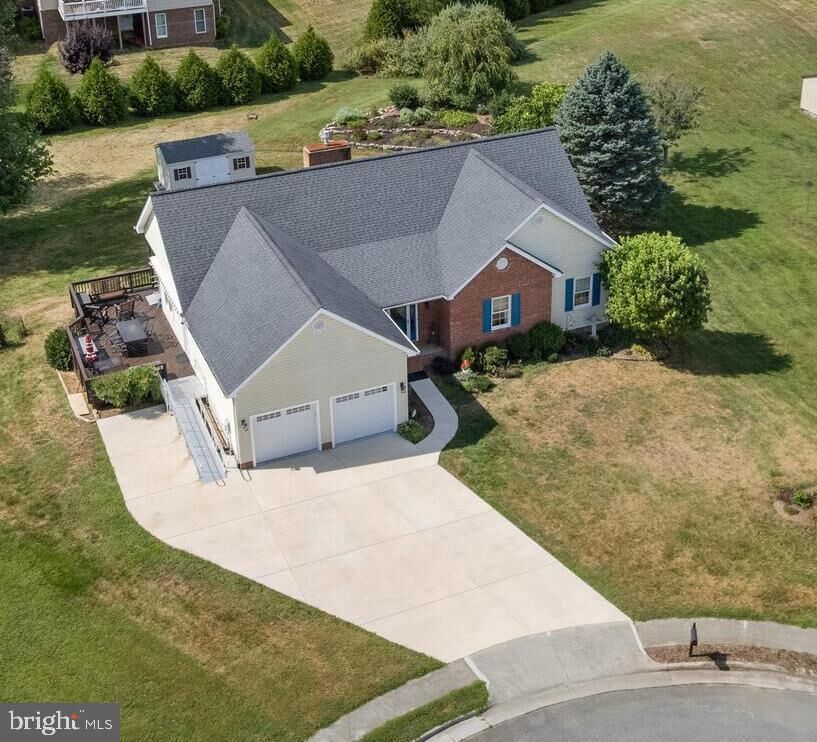 Property Photo: 2723 Windwood Drive VA 22601
