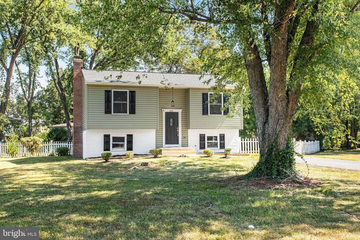 Property Photo: 200 Via De Rosa Drive VA 22556