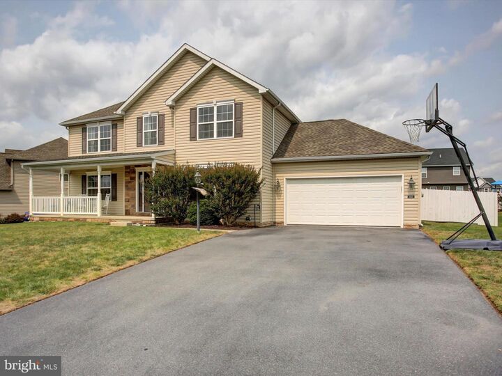 Property Photo: 9337 Lindale Avenue PA 17225