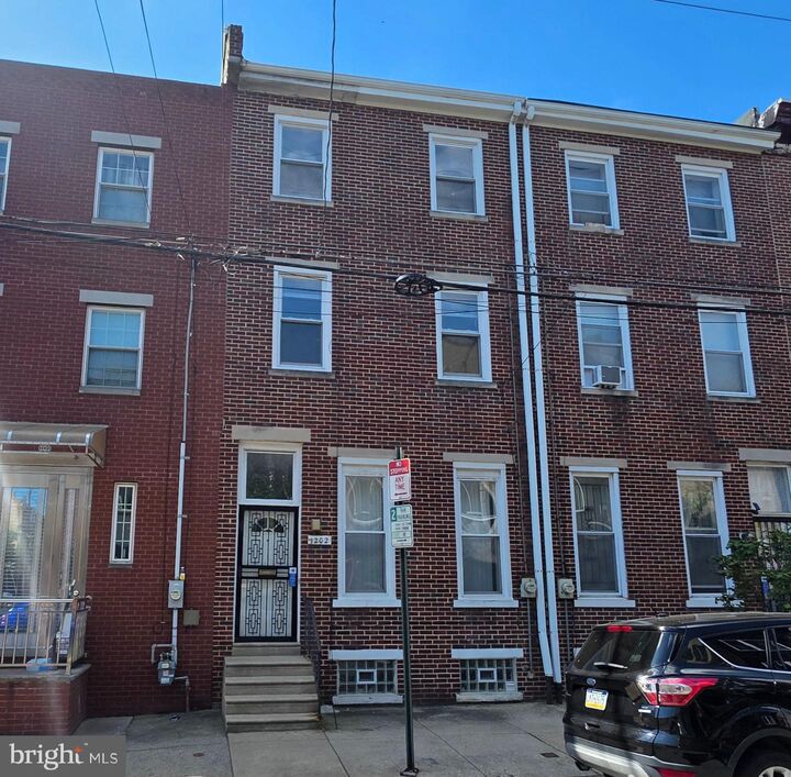 1202 Mount Vernon Street  Philadelphia PA 19123 photo