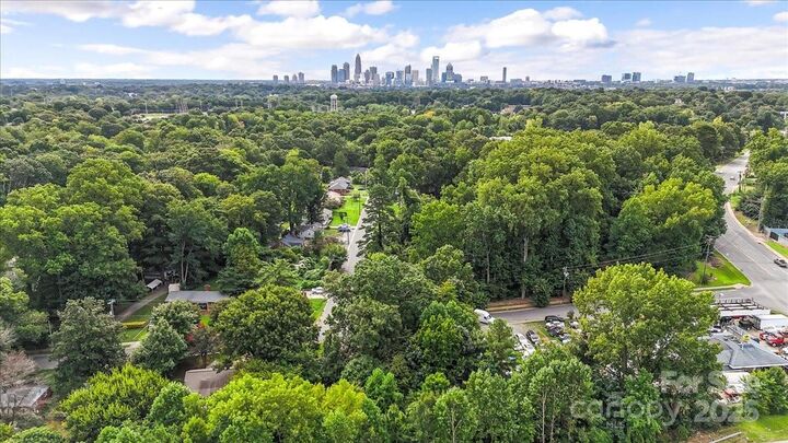 Property Photo: 734 Dewolfe Street NC 28208