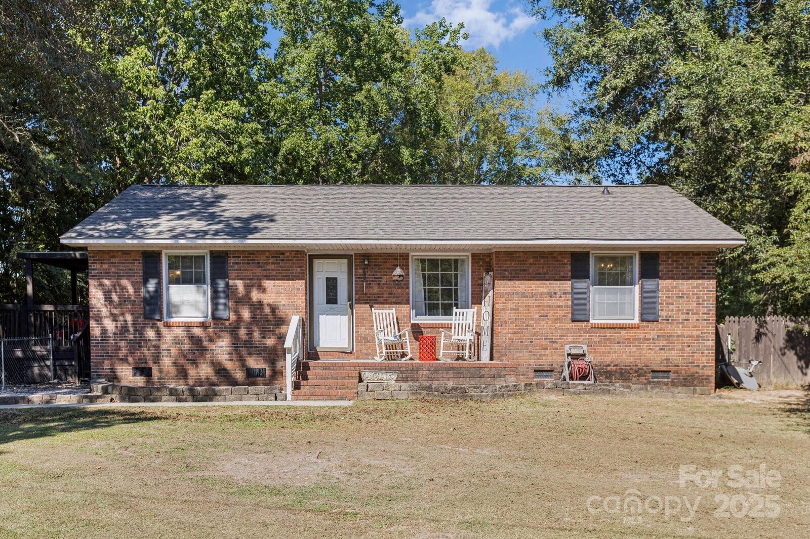 Property Photo: 2200 Florence Circle SC 29720