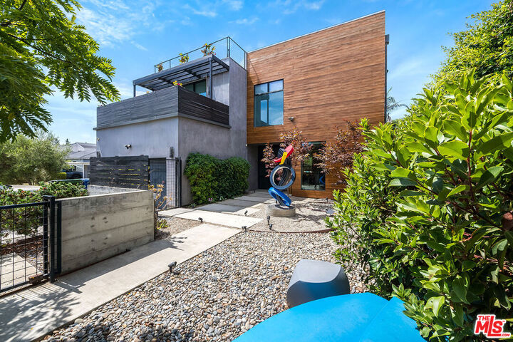 Property Photo: 3343 Cabrillo Blvd CA 90066