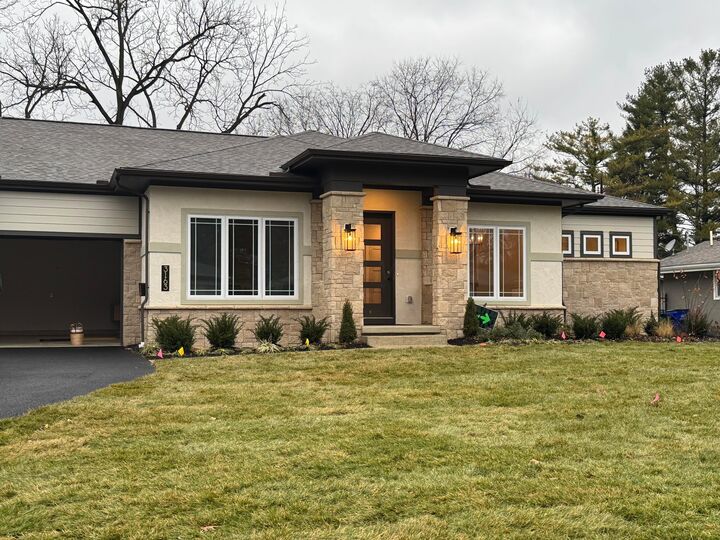 Property Photo:  3163 S Dorchester Road  OH 43221 