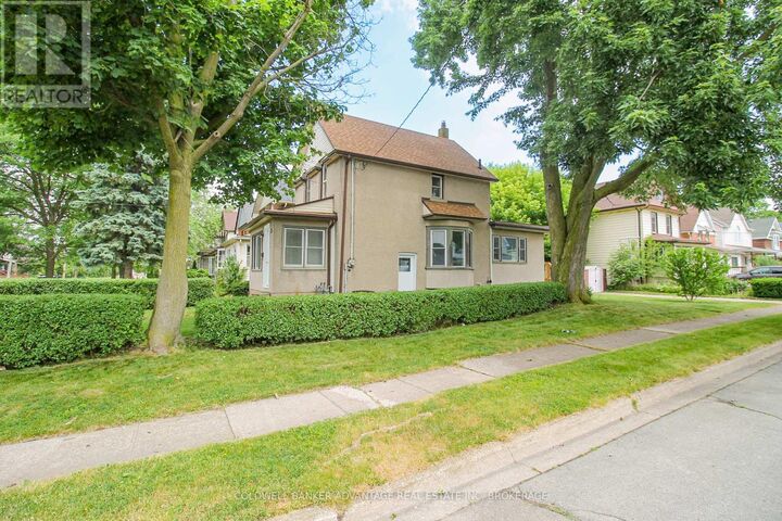Property Photo: 28 Myrtle Avenue ON L3B 2B1