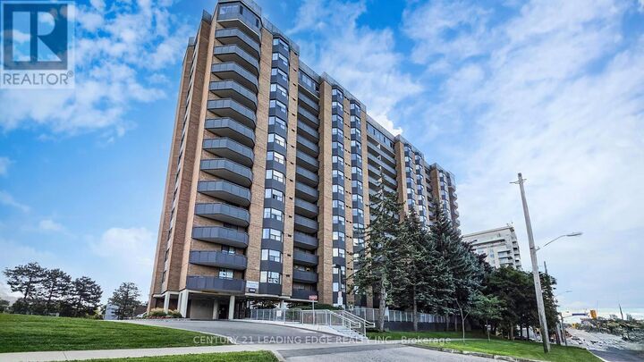 Property Photo: 3845 Lake Shore Boulevard West 1611 ON M8W 4Y3
