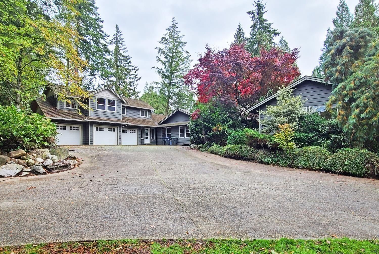 Property Photo: 13812 32 BC V4P 2B8