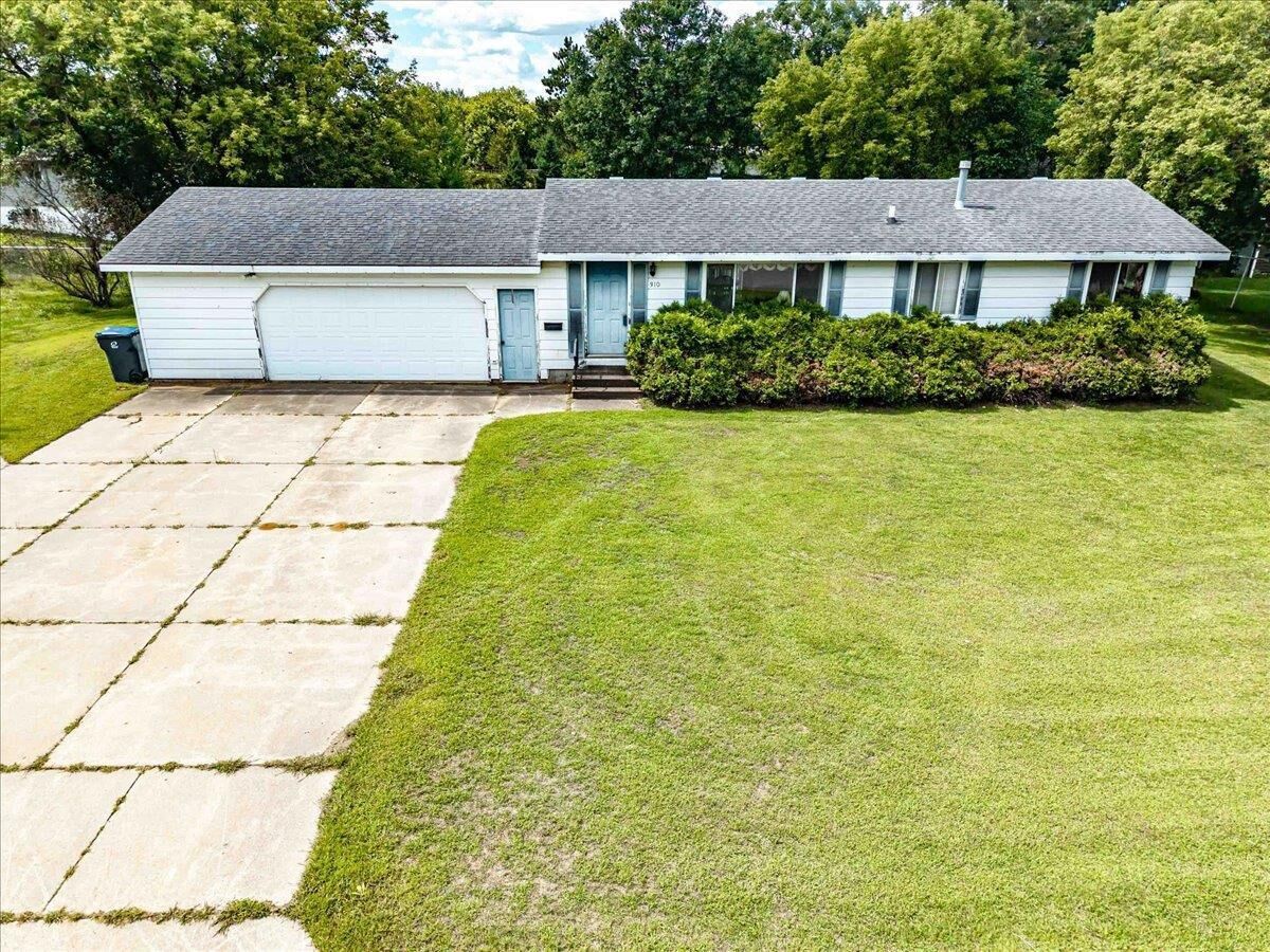 Property Photo:  310 Cedar Street  WI 54457 