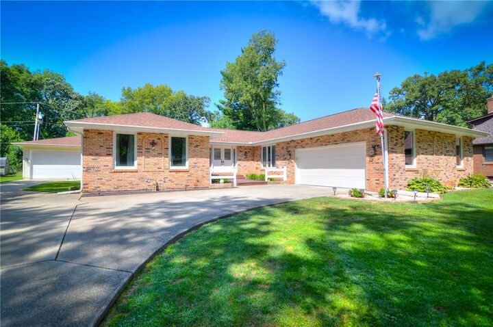Property Photo: 5223 N Macarthur Road IL 62535