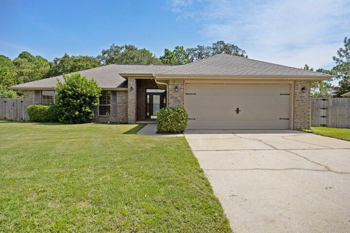 Property Photo:  1976 Bay Pine Circle  FL 32563 
