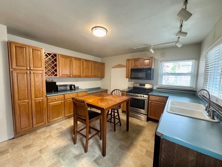 Property Photo: 823 E 30 Street PA 16504