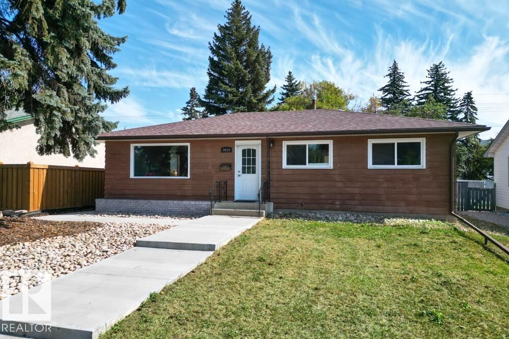 Property Photo: 9623 52 Street NW AB T6B 1G8