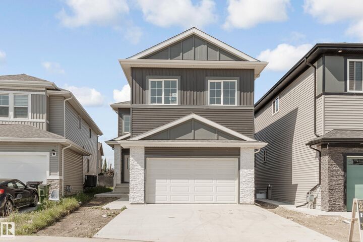 15012 15 NW  Edmonton AB T5Y 3J1 photo