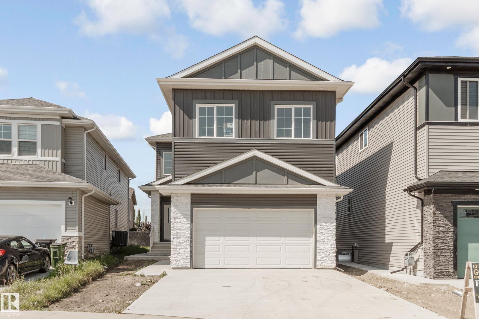 Property Photo: 15012 15 Street NW AB T5Y 3J1