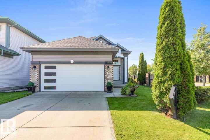 11735 10 Avenue NW  Edmonton AB T6T 7A6 photo