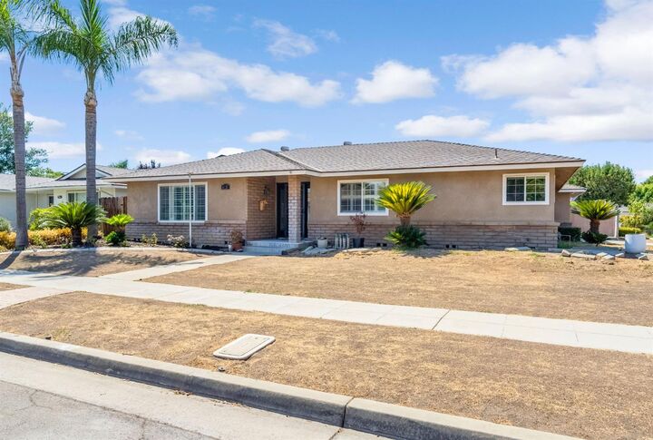 Property Photo:  6737 N Harrison Avenue  CA 93711 