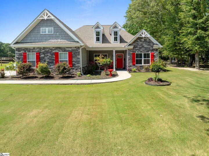 Property Photo:  6 Big Survey Road  SC 29673 