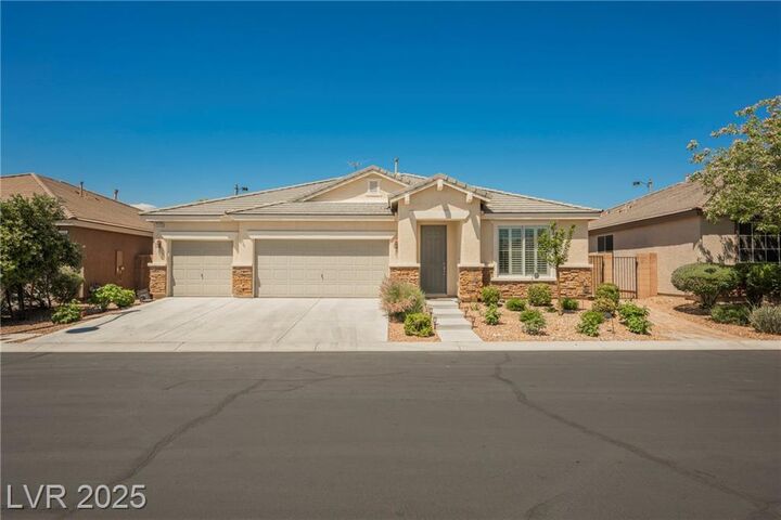 7119 Saddle Back Peak Street  Las Vegas NV 89166 photo