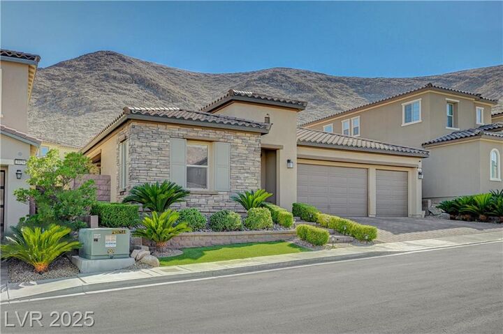 Property Photo: 3943 Reyes Avenue NV 89141