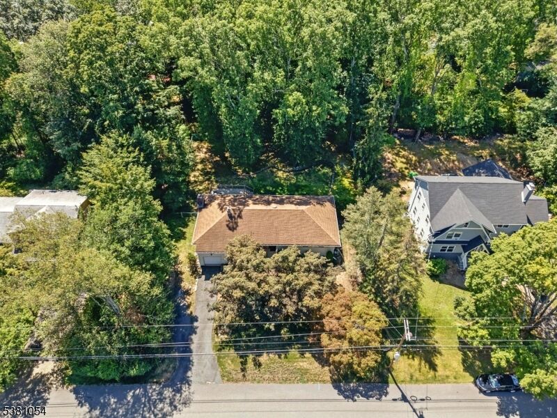 Property Photo: 6 Wildwood Trl NJ 07005
