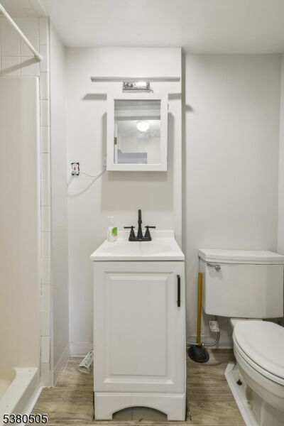 Property Photo: 130 Runnymede Rd 1 NJ 07006