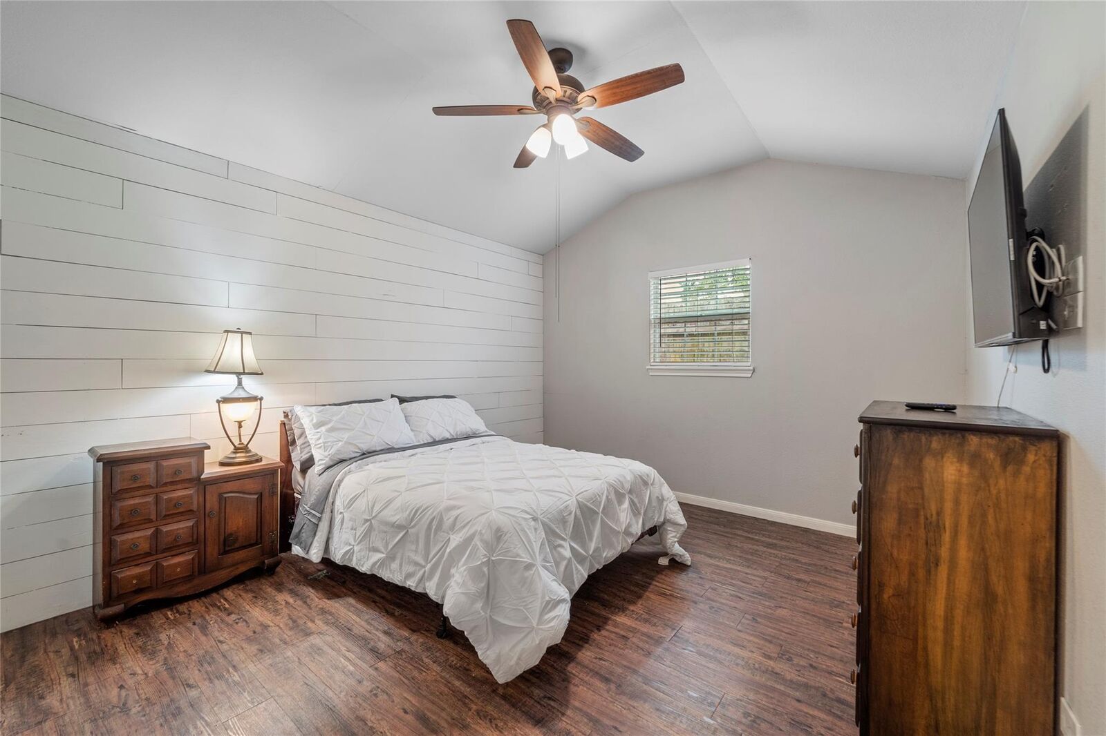 Property Photo:  6951 Leandra Drive  TX 77083 