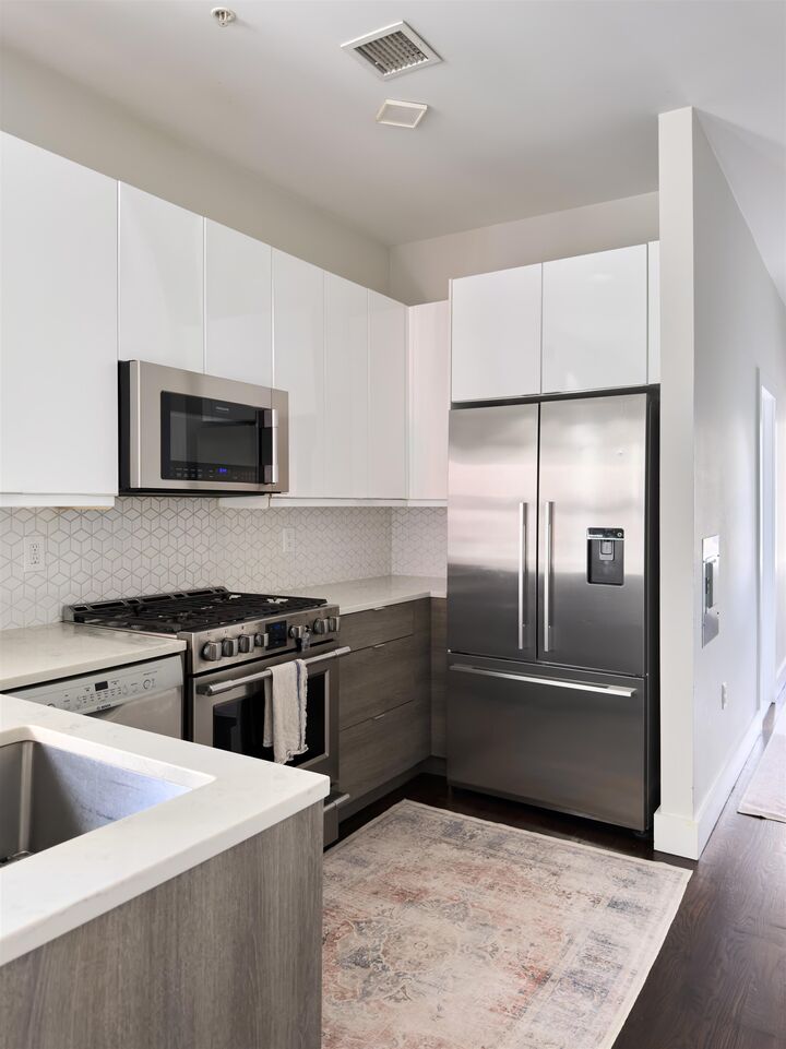 Property Photo: 267 Baldwin Ave 402 NJ 07306