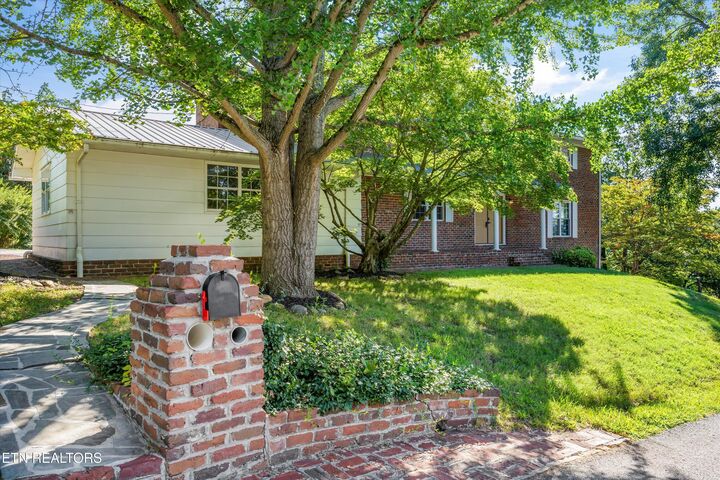 Property Photo:  201 Highland Circle  TN 37772 