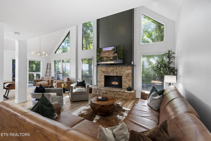 Property Photo:  1679 Zurich Rd  TN 37738 