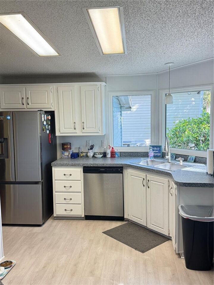 Property Photo: 519 Cheyenne Drive FL 32759